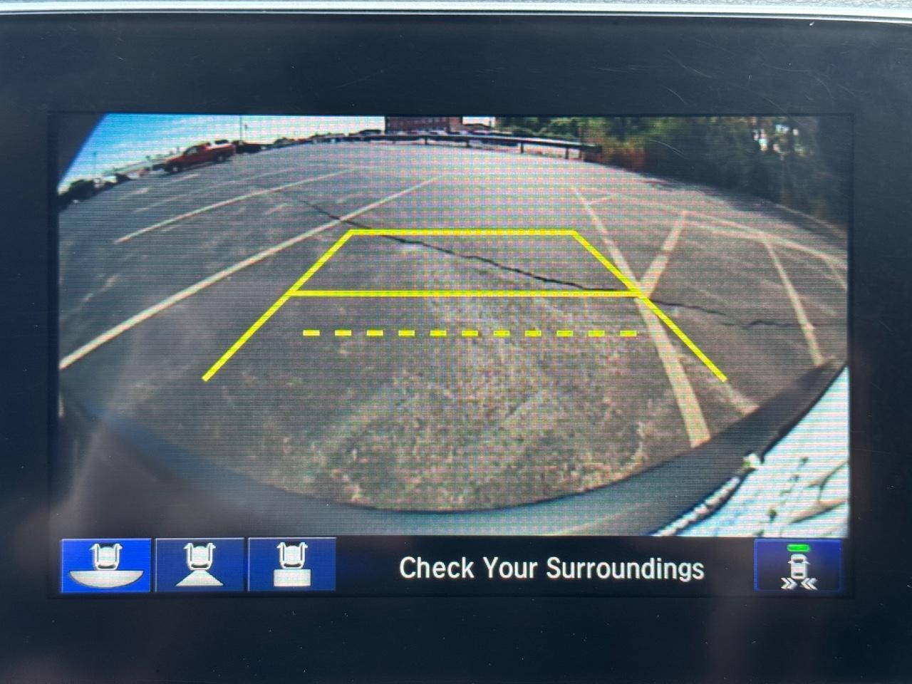 Honda CR-V Vehicle Full-screen Gallery Image 23