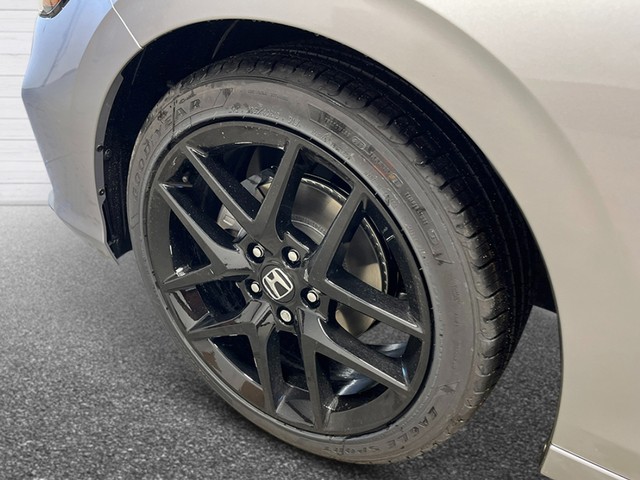 Honda Civic Hatchback Vehicle Full-screen Gallery Image 11