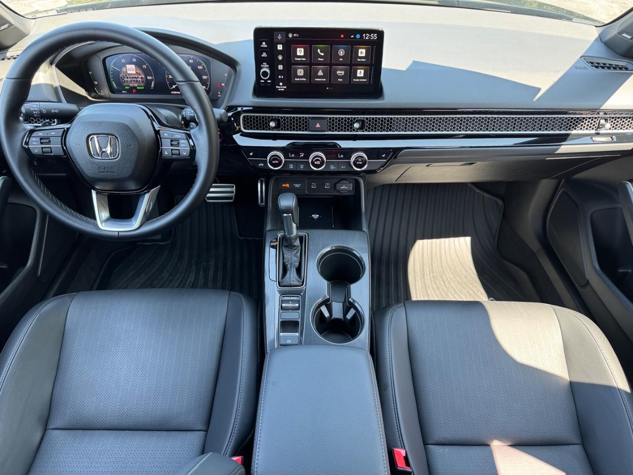 Honda Civic Sedan Hybrid Vehicle Full-screen Gallery Image 11