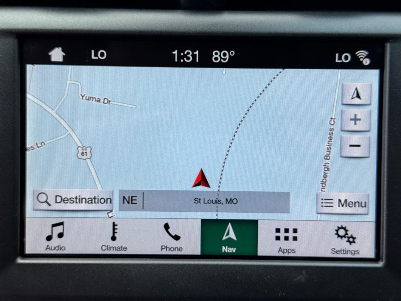 Ford Fusion Hybrid Vehicle Full-screen Gallery Image 25