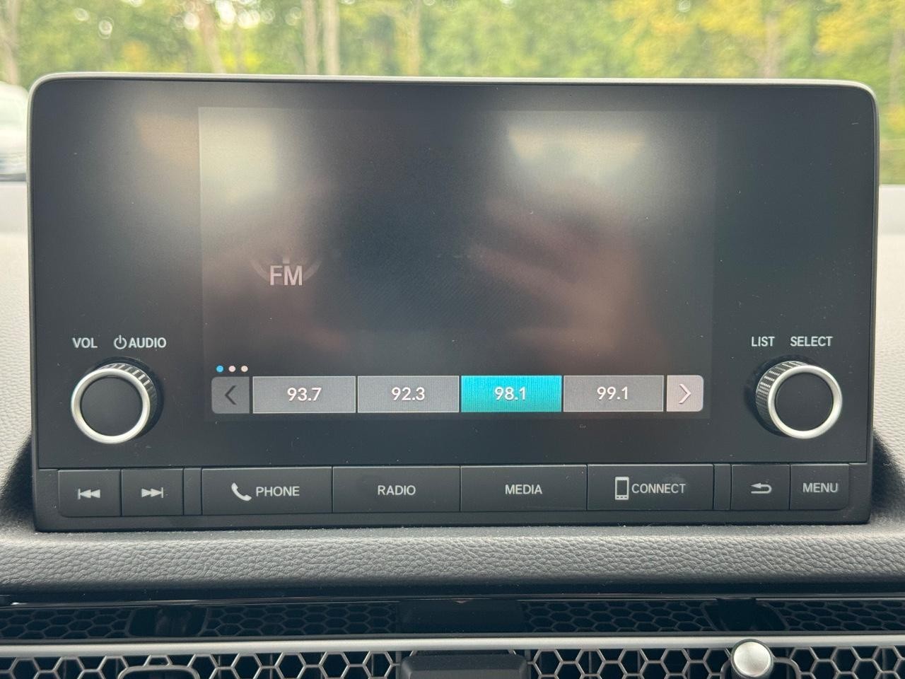 Honda Civic Sedan Hybrid Vehicle Full-screen Gallery Image 13