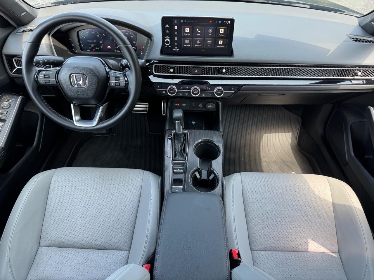 Honda Civic Sedan Hybrid Vehicle Full-screen Gallery Image 11