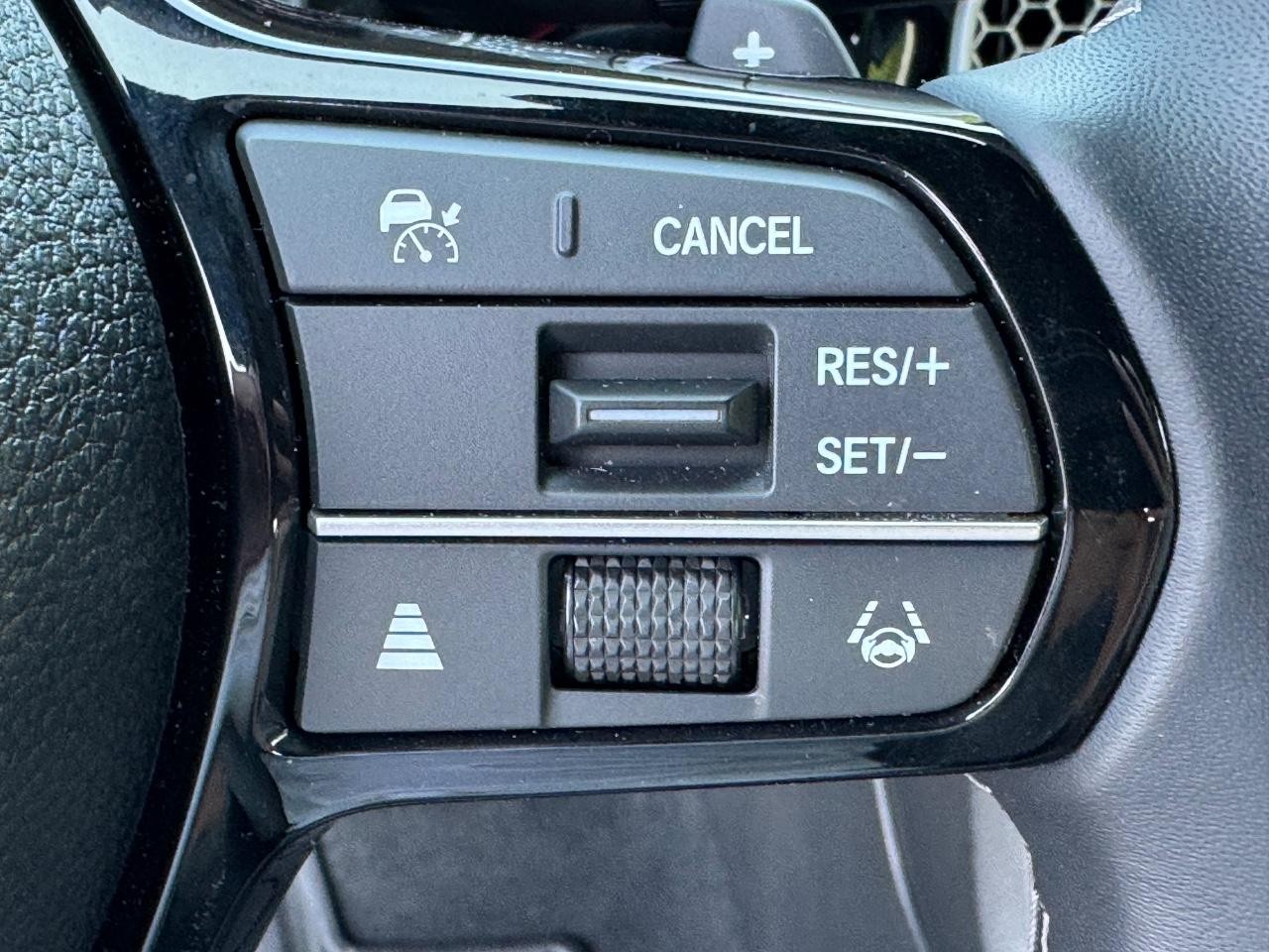 Honda Civic Sedan Hybrid Vehicle Full-screen Gallery Image 20