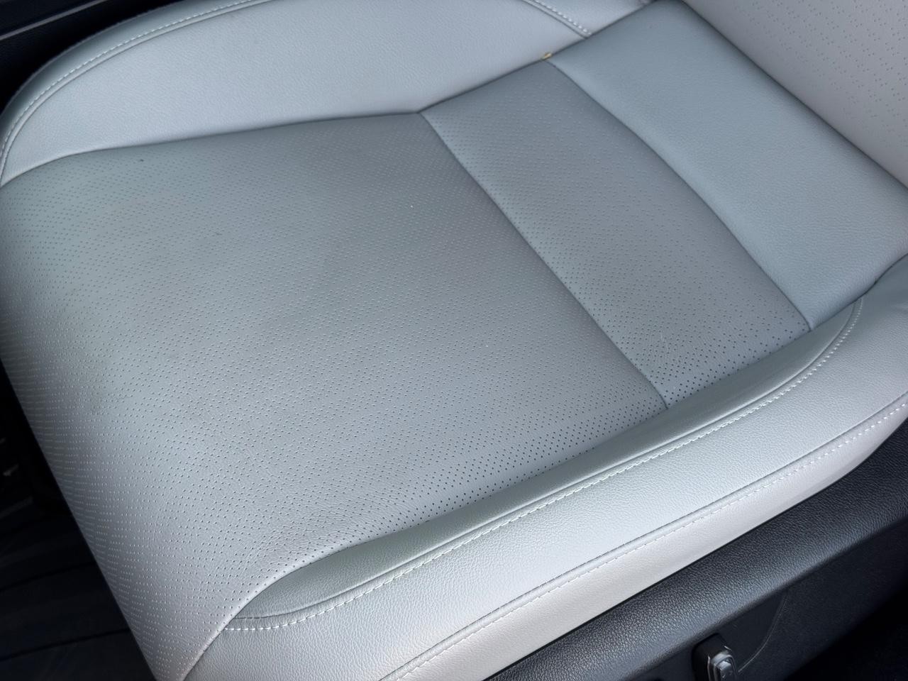 Honda Civic Sedan Hybrid Vehicle Full-screen Gallery Image 25