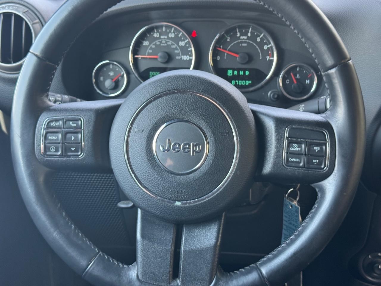 Jeep Wrangler JK Unlimited Vehicle Full-screen Gallery Image 12