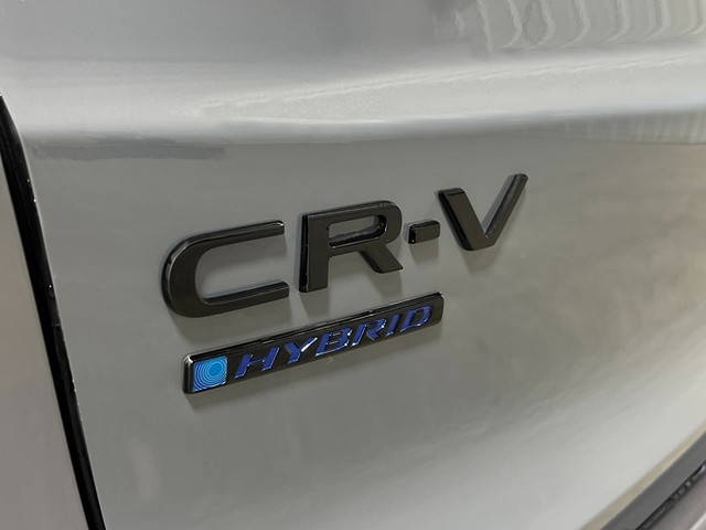Honda CR-V Hybrid Vehicle Full-screen Gallery Image 05