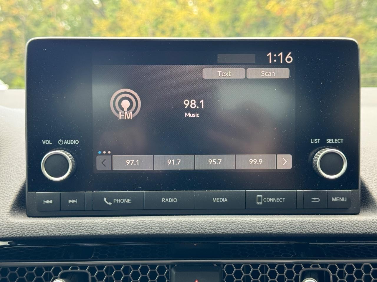 Honda Civic Sedan Vehicle Full-screen Gallery Image 13