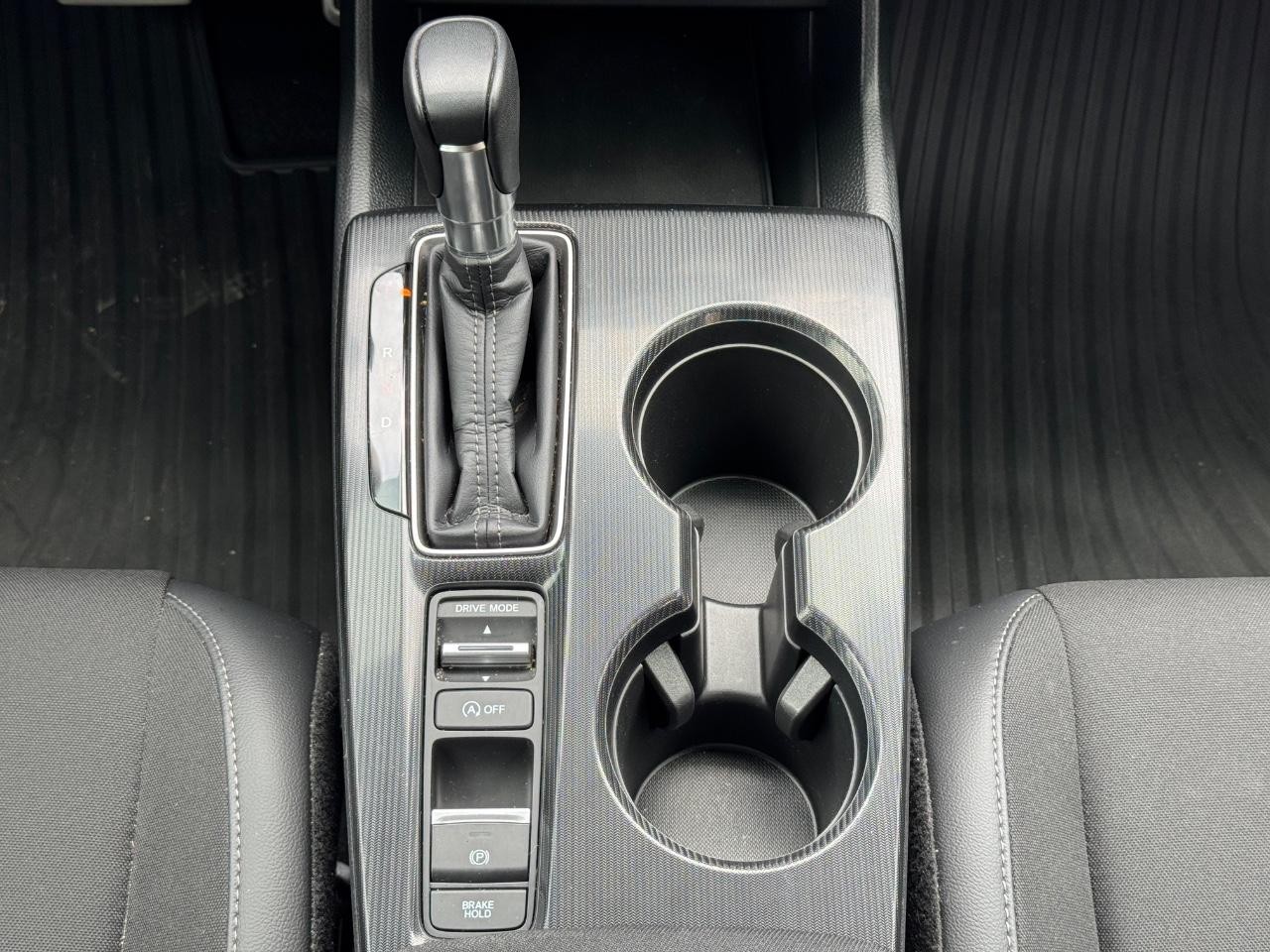 Honda Civic Sedan Vehicle Full-screen Gallery Image 15