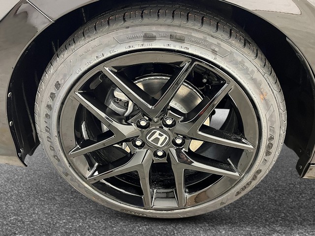 Honda Civic Hatchback Vehicle Full-screen Gallery Image 11