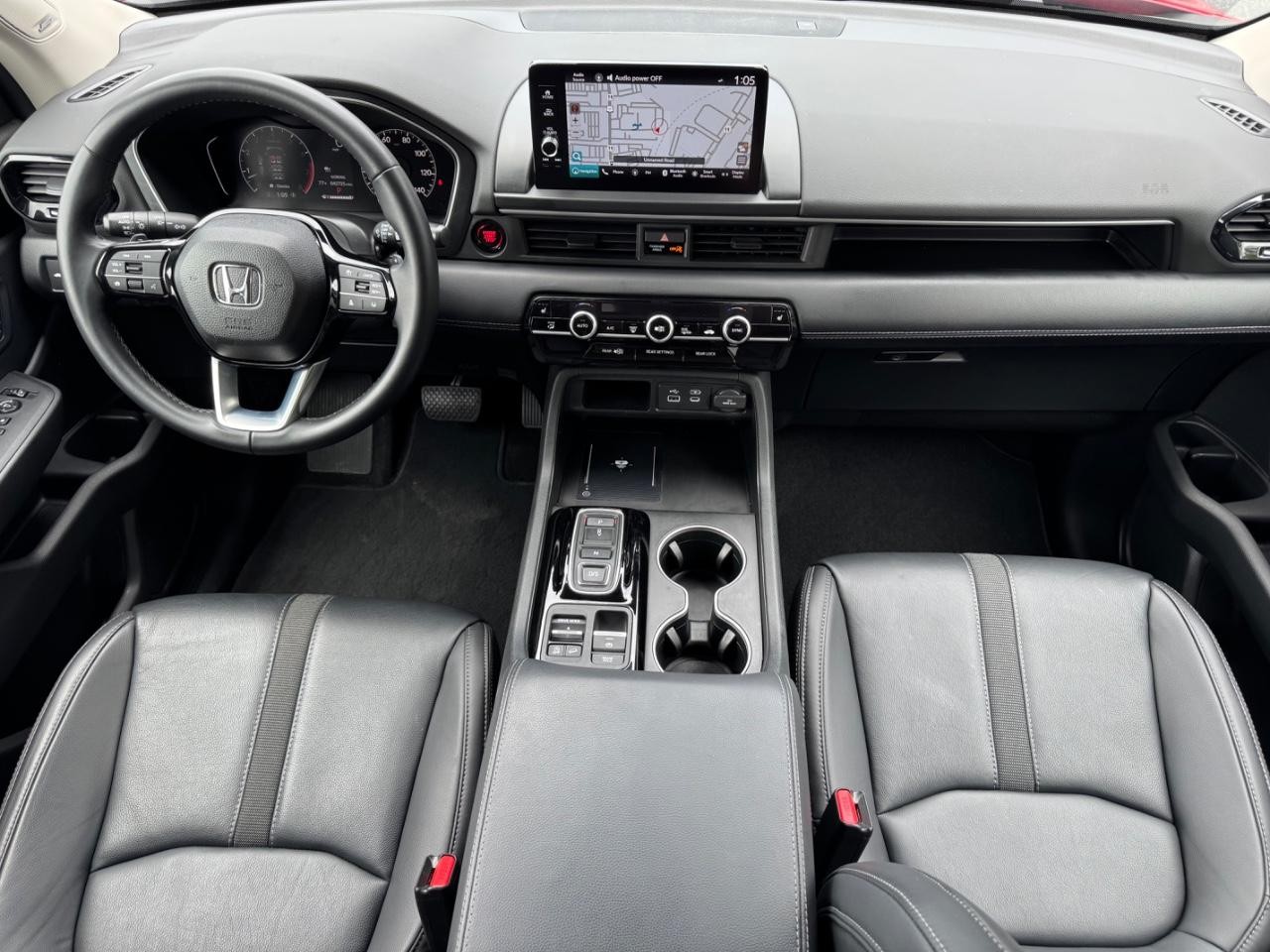 Honda Pilot Vehicle Full-screen Gallery Image 12
