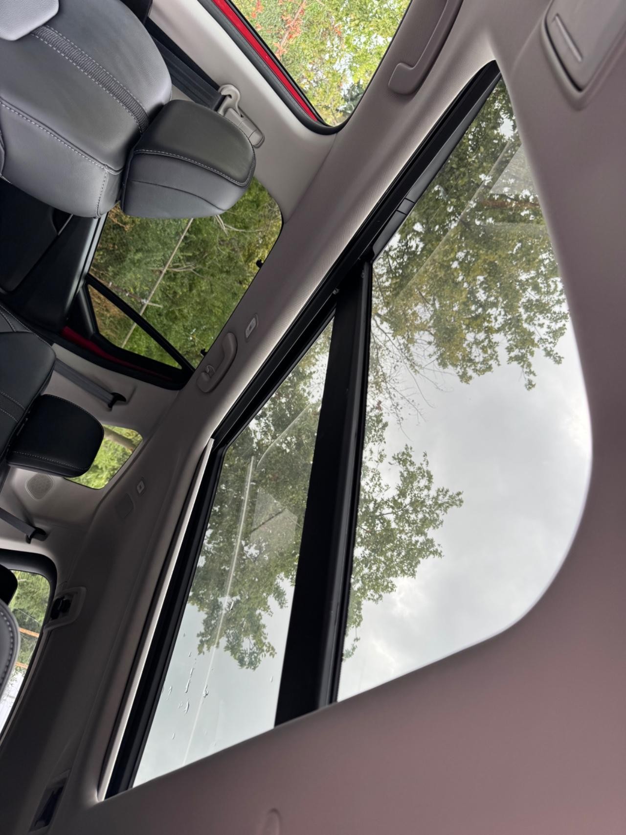 Honda Pilot Vehicle Full-screen Gallery Image 20