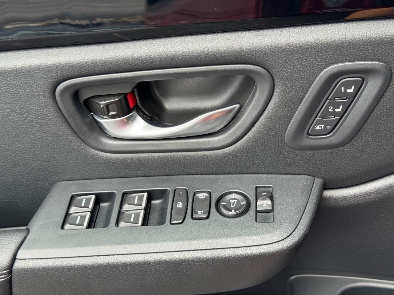 Honda Pilot Vehicle Full-screen Gallery Image 27