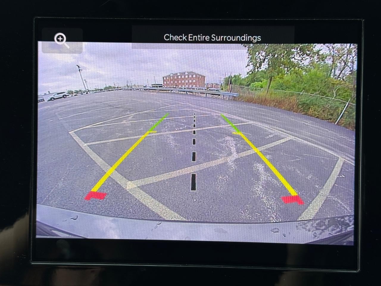 Jeep Grand Cherokee L Vehicle Full-screen Gallery Image 25