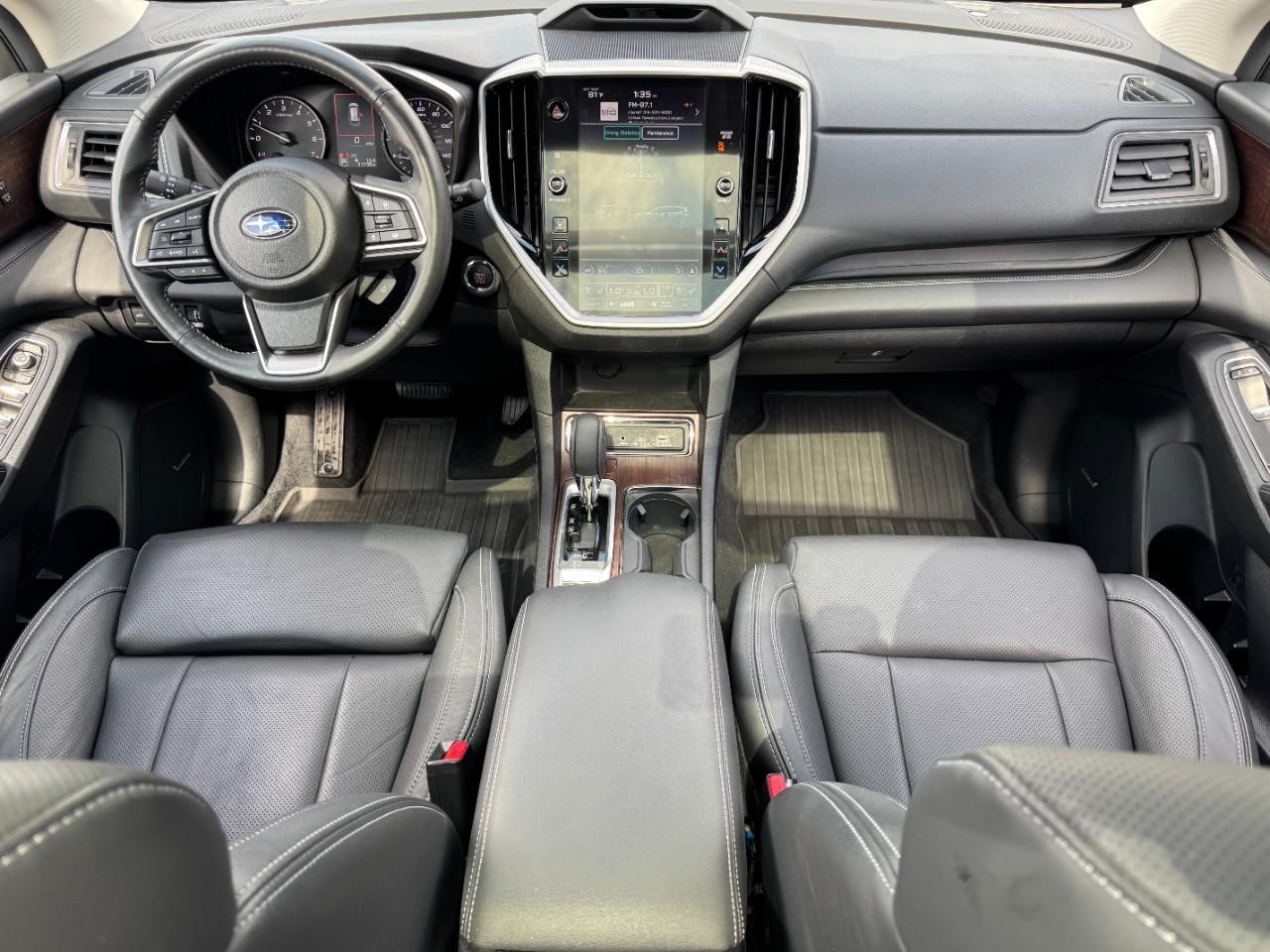 Subaru Ascent Vehicle Full-screen Gallery Image 11