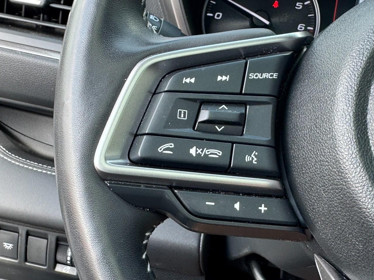 Subaru Ascent Vehicle Full-screen Gallery Image 19