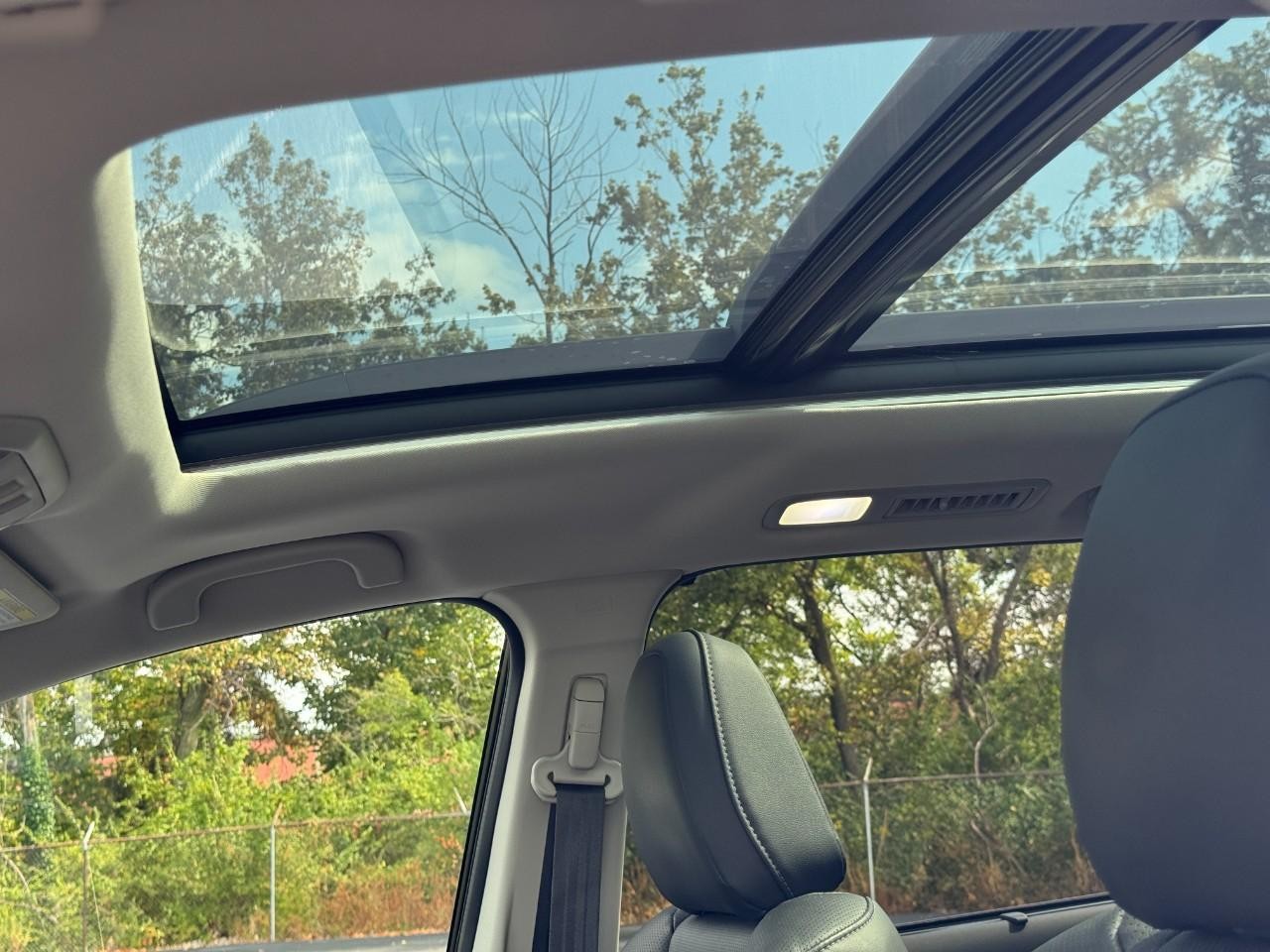 Subaru Ascent Vehicle Full-screen Gallery Image 27