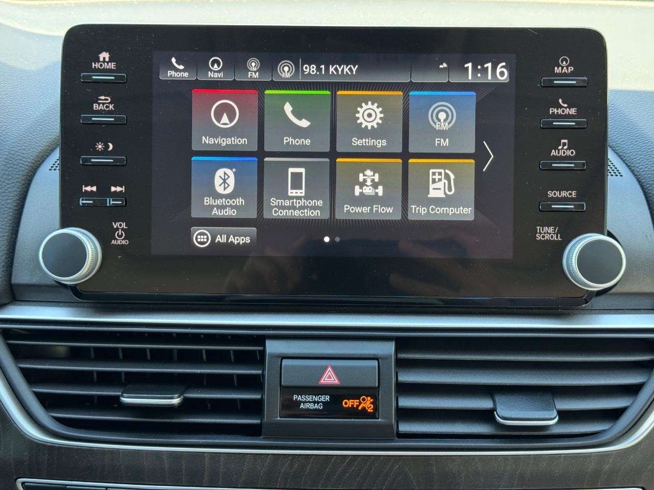 Honda Accord Hybrid Vehicle Full-screen Gallery Image 13