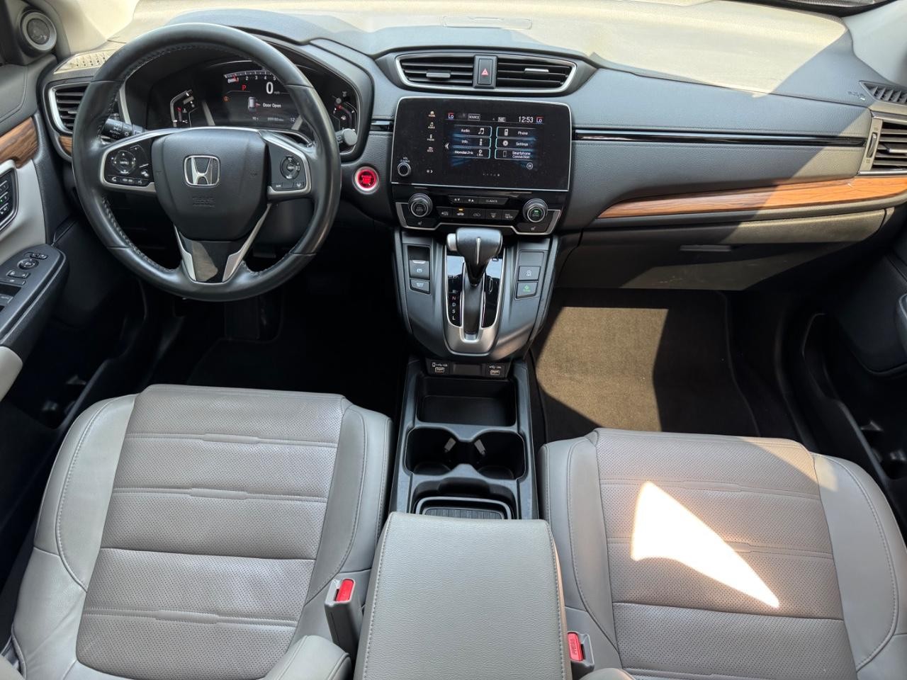 Honda CR-V Vehicle Full-screen Gallery Image 11