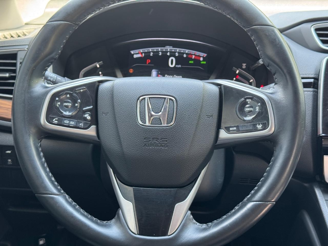 Honda CR-V Vehicle Full-screen Gallery Image 12