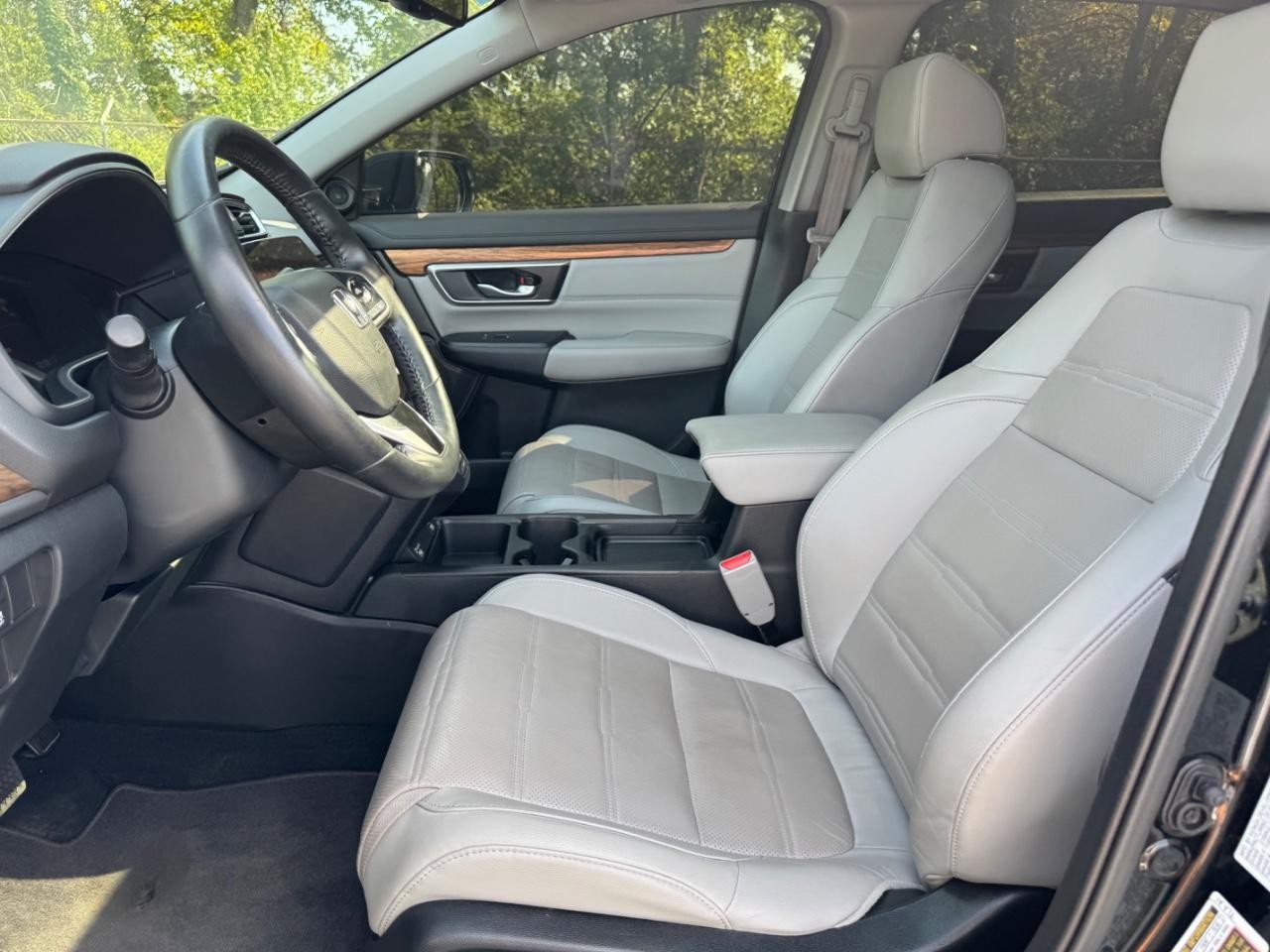 Honda CR-V Vehicle Full-screen Gallery Image 17