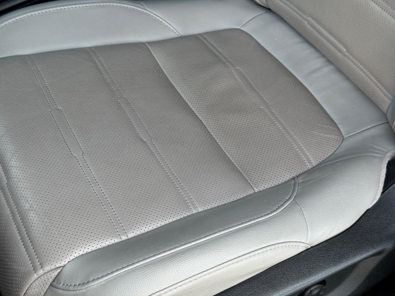 Honda CR-V Vehicle Full-screen Gallery Image 25