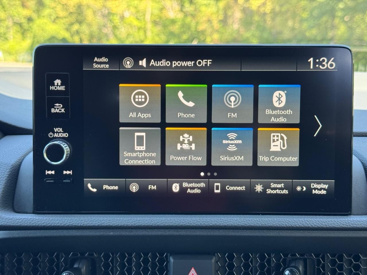 Honda CR-V Hybrid Vehicle Full-screen Gallery Image 13