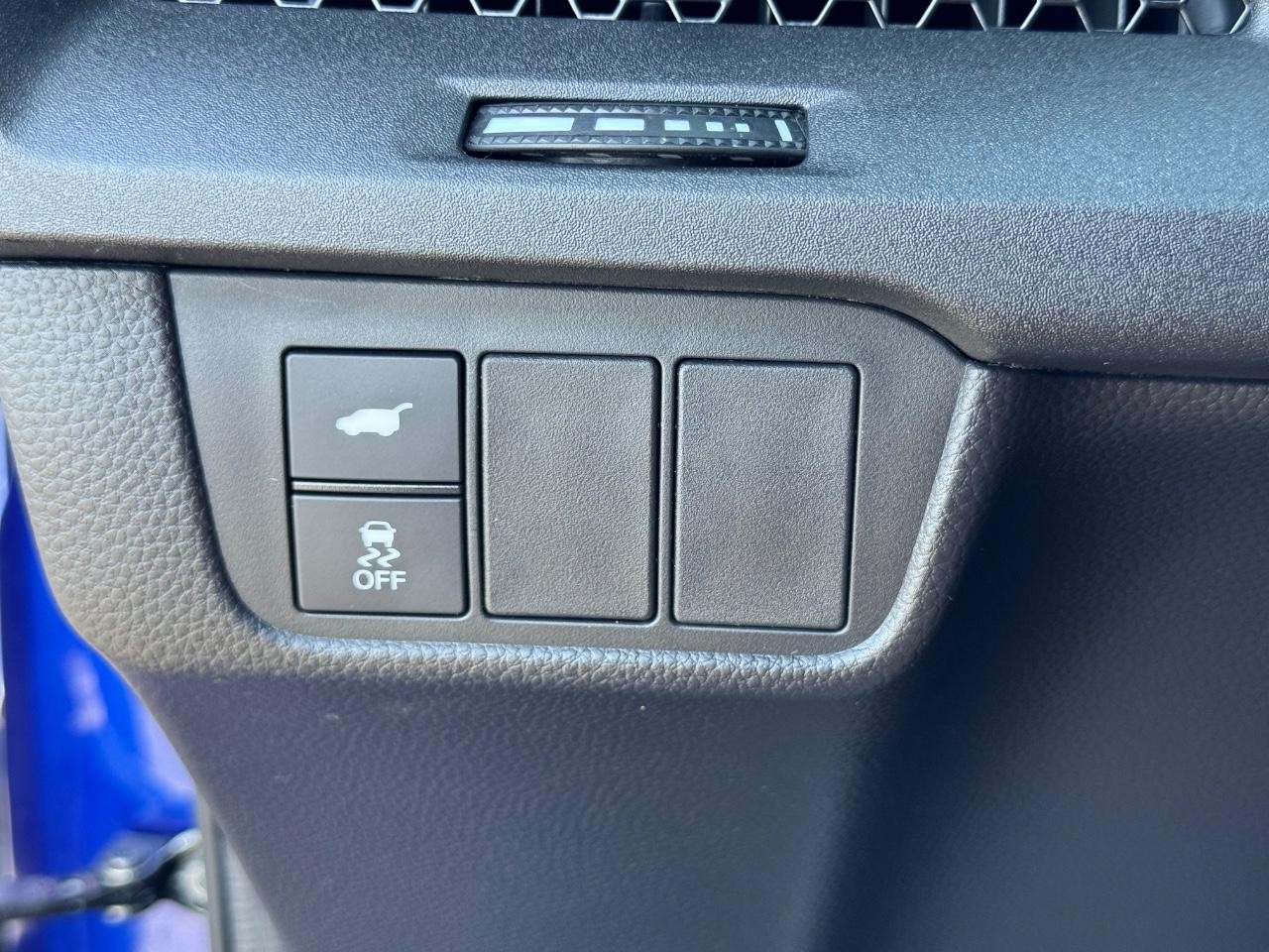 Honda CR-V Hybrid Vehicle Full-screen Gallery Image 23