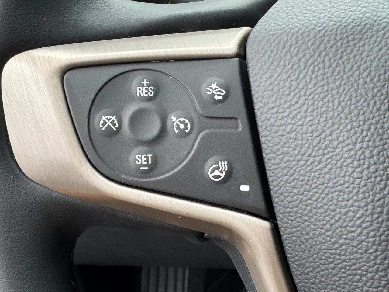 GMC Acadia Vehicle Full-screen Gallery Image 22