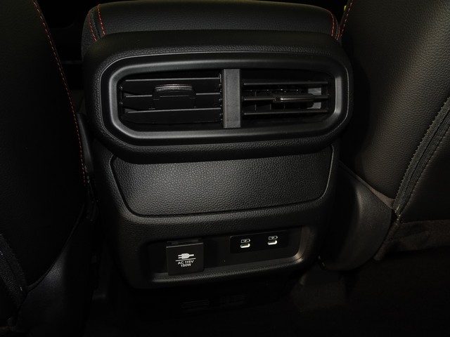 Honda Passport Vehicle Full-screen Gallery Image 21
