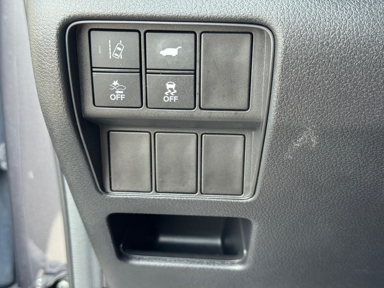 Honda CR-V Vehicle Full-screen Gallery Image 22