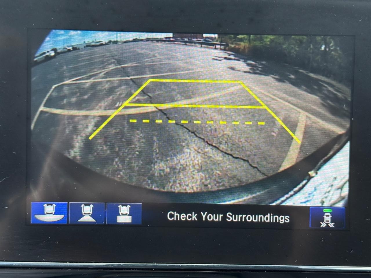 Honda CR-V Vehicle Full-screen Gallery Image 23