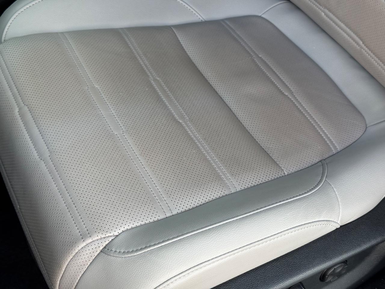 Honda CR-V Vehicle Full-screen Gallery Image 26