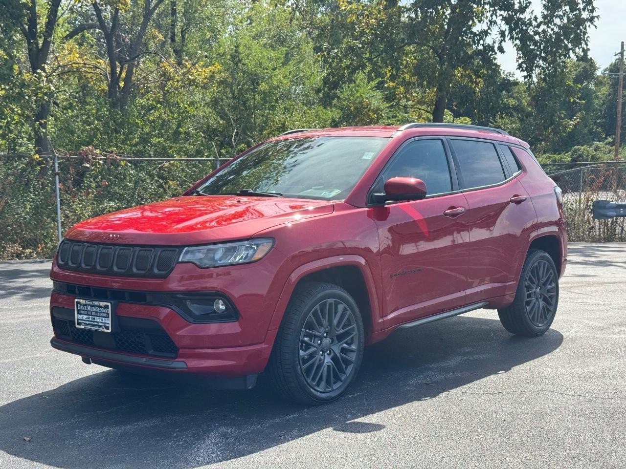 Jeep Compass Vehicle Full-screen Gallery Image 08