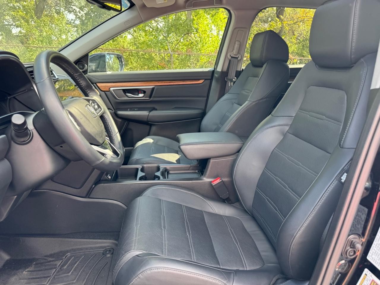 Honda CR-V Vehicle Full-screen Gallery Image 17