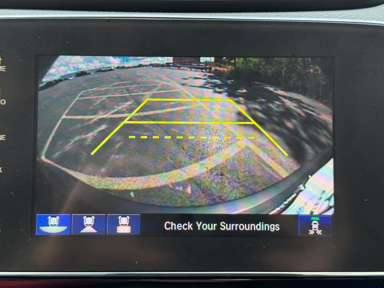 Honda CR-V Vehicle Full-screen Gallery Image 23