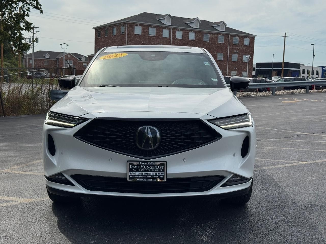 Acura MDX Vehicle Full-screen Gallery Image 09