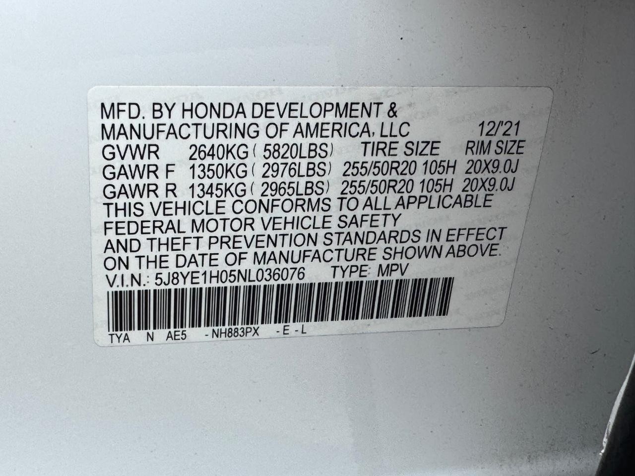 Acura MDX Vehicle Full-screen Gallery Image 29