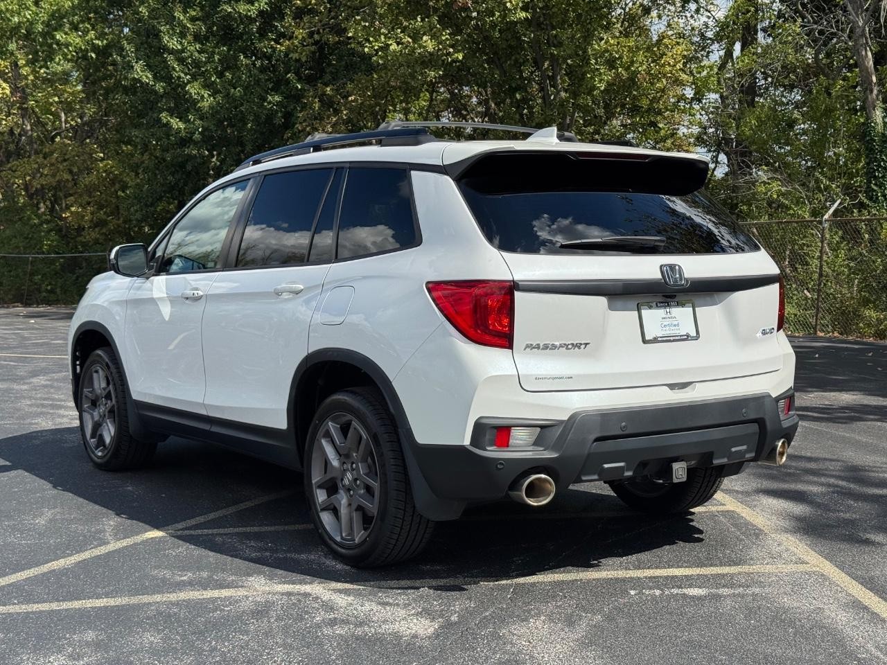 Honda Passport Vehicle Full-screen Gallery Image 06