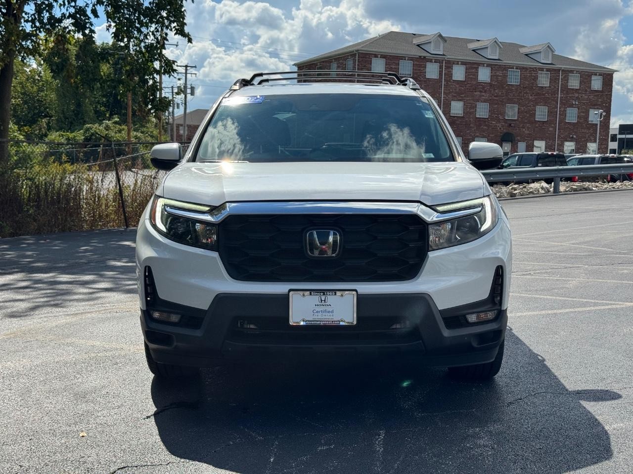 Honda Passport Vehicle Full-screen Gallery Image 09