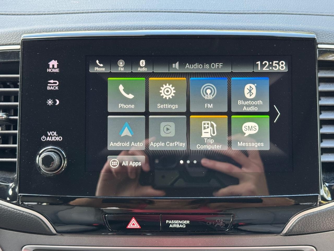 Honda Passport Vehicle Full-screen Gallery Image 13
