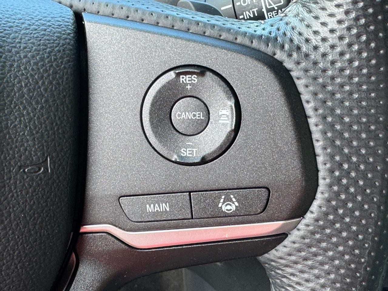 Honda Passport Vehicle Full-screen Gallery Image 22