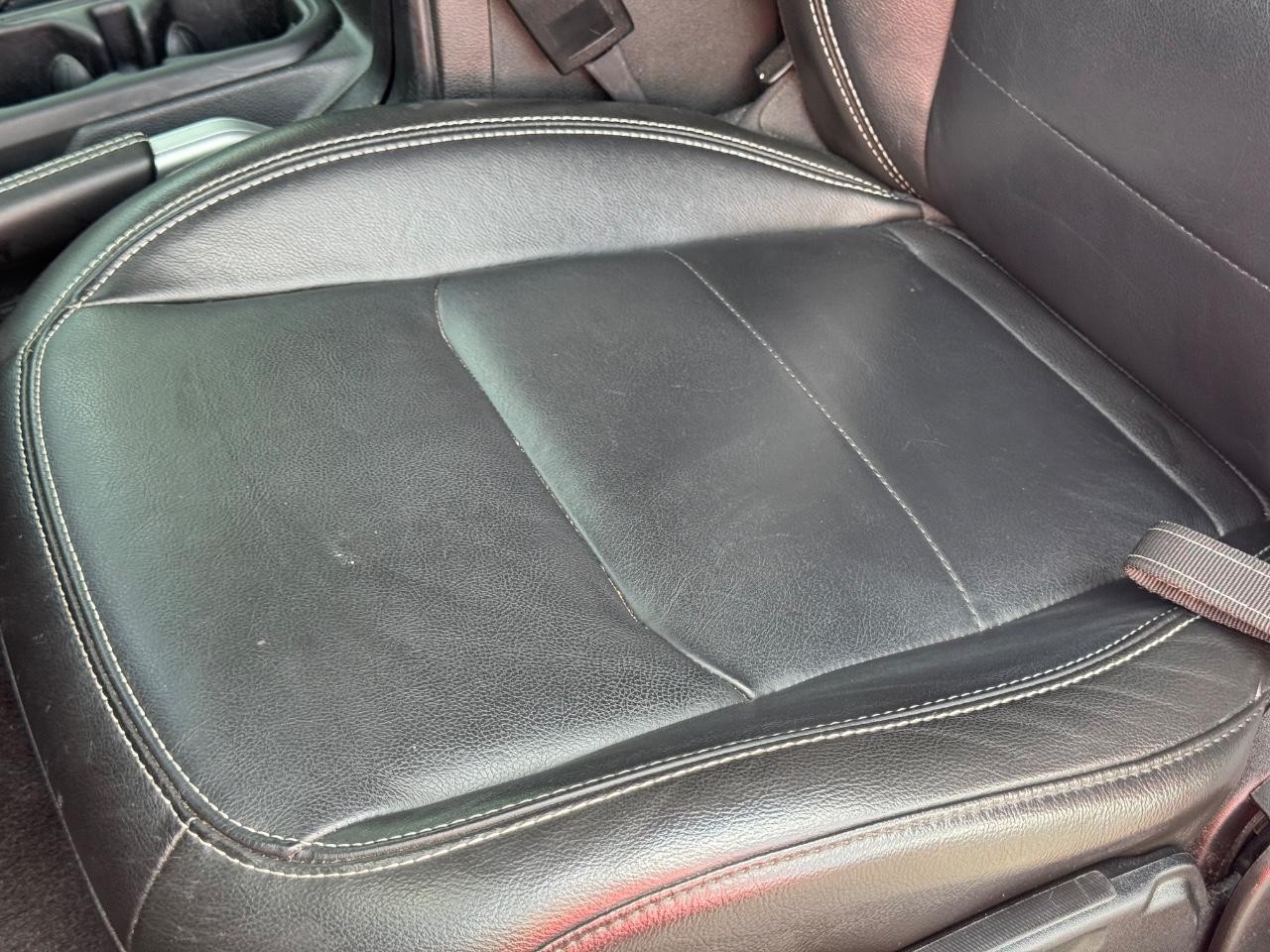 Jeep Wrangler 4xe Vehicle Full-screen Gallery Image 25