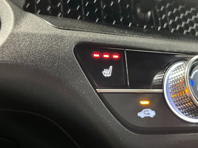 Honda CR-V Hybrid Vehicle Full-screen Gallery Image 22