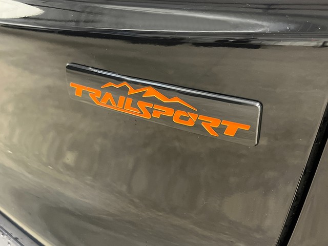 Honda CR-V Hybrid Vehicle Full-screen Gallery Image 07