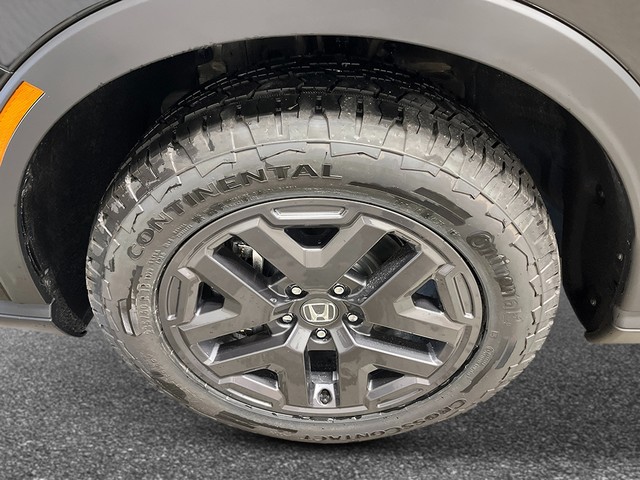 Honda CR-V Hybrid Vehicle Full-screen Gallery Image 11