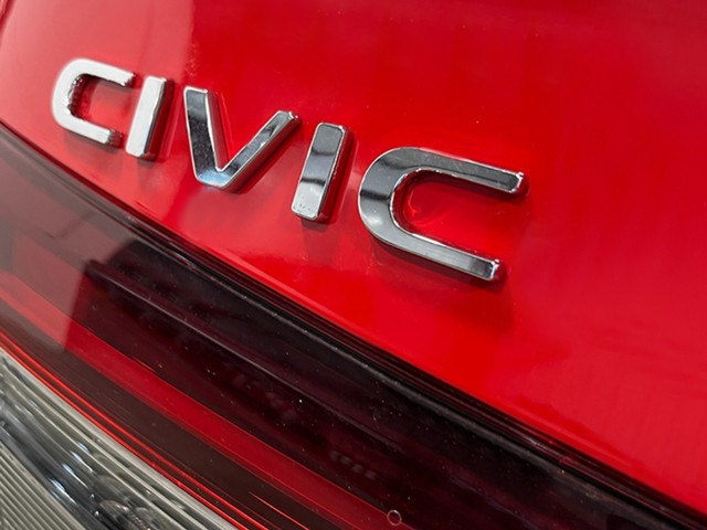 Honda Civic Sedan Vehicle Full-screen Gallery Image 05