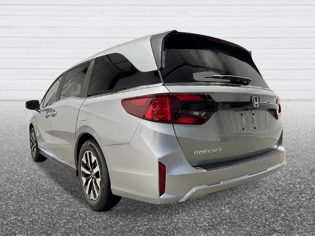 Honda Odyssey Vehicle Full-screen Gallery Image 03