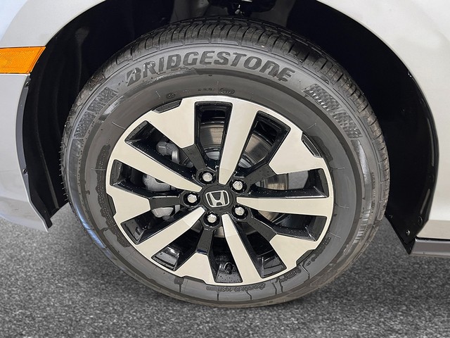 Honda Odyssey Vehicle Full-screen Gallery Image 10