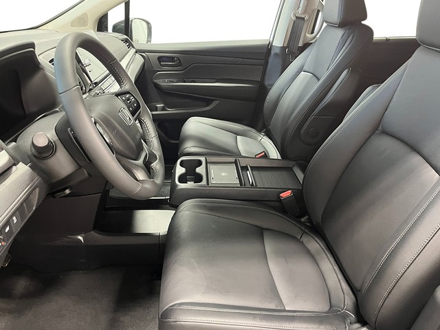 Honda Odyssey Vehicle Full-screen Gallery Image 14
