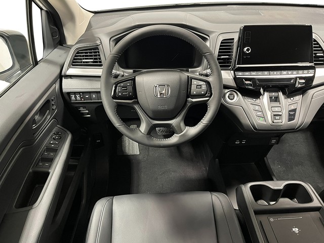 Honda Odyssey Vehicle Full-screen Gallery Image 24